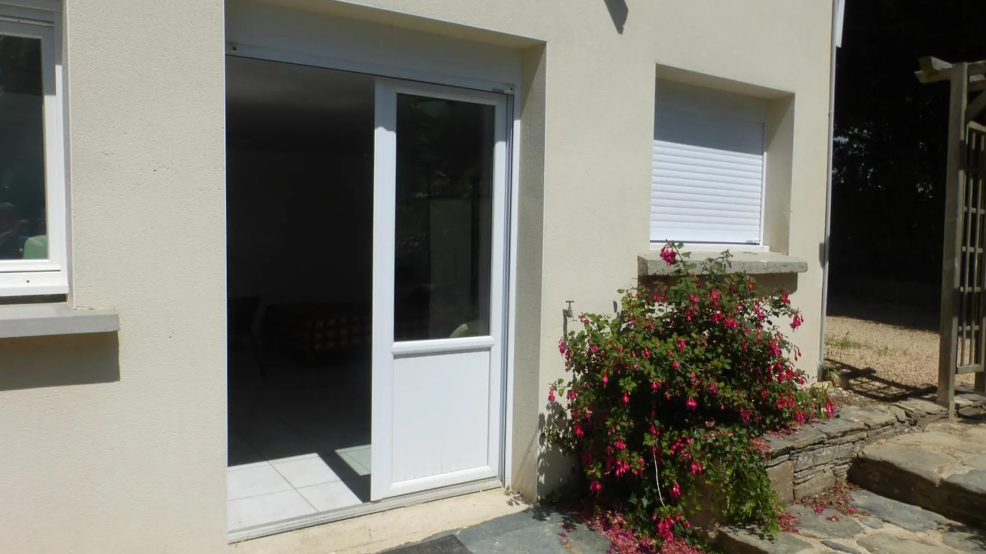 Studio Cote Jardin 2 A 5 Pers - Animaux Calmes Acceptes Garlan